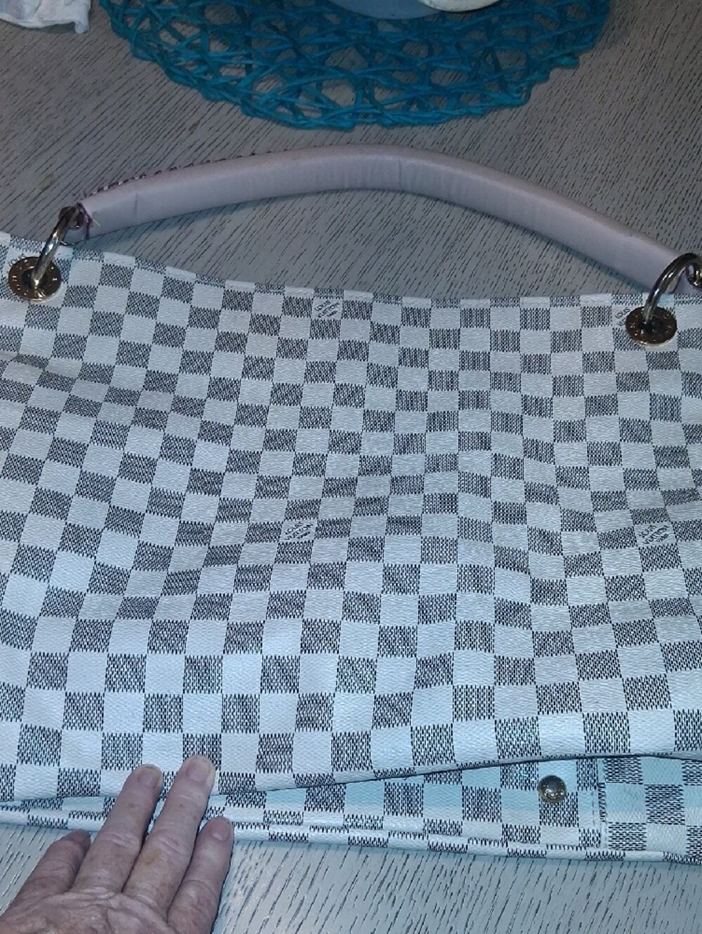 Checked Cream and Light Gray Shoulder Bag Approx Size 14x23x6   Unbranded